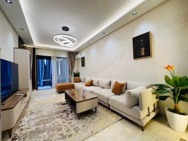 Très bel appartement en location à Guéliz. 
Surface de 110 m². 
Bien meublé