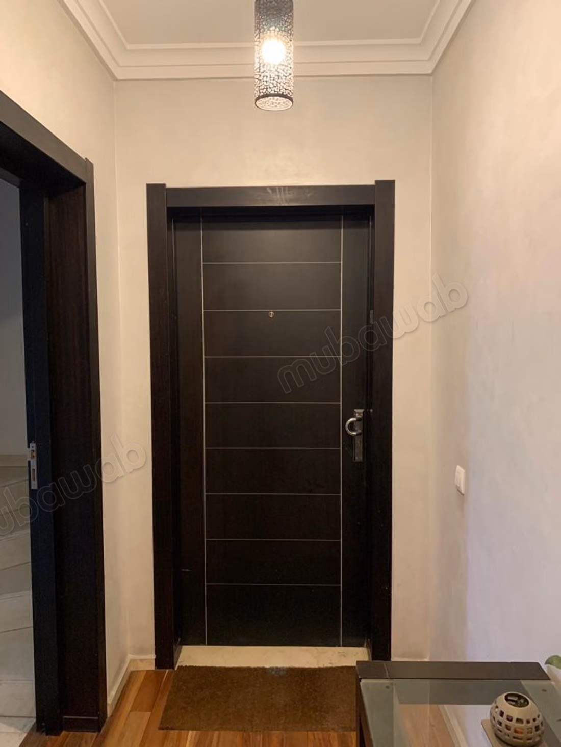 Appartement à vendre à Triangle d'Or. 5 pièces confortables. Salon contemporain