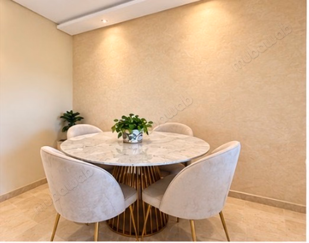 Bel appartement à vendre à Agdal.
Superficie 80 m².
Bien meublé