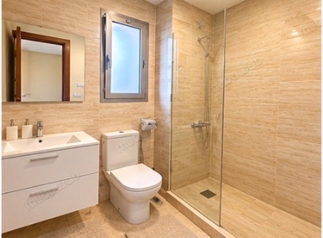 Bel appartement à vendre à Agdal.
Superficie 80 m².
Bien meublé
