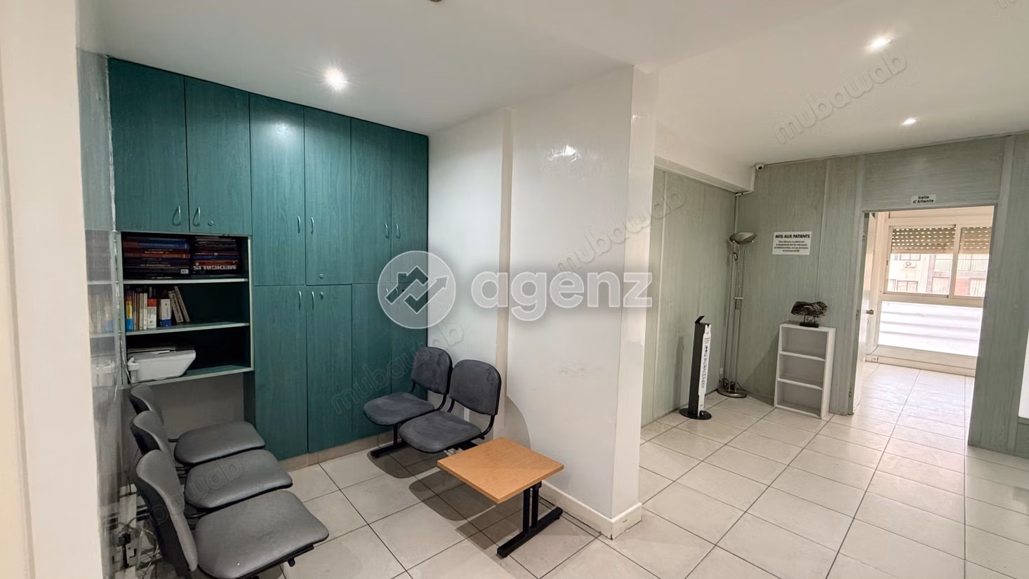 Bureau à vendre 107 m² 
Ziraoui Casablanca