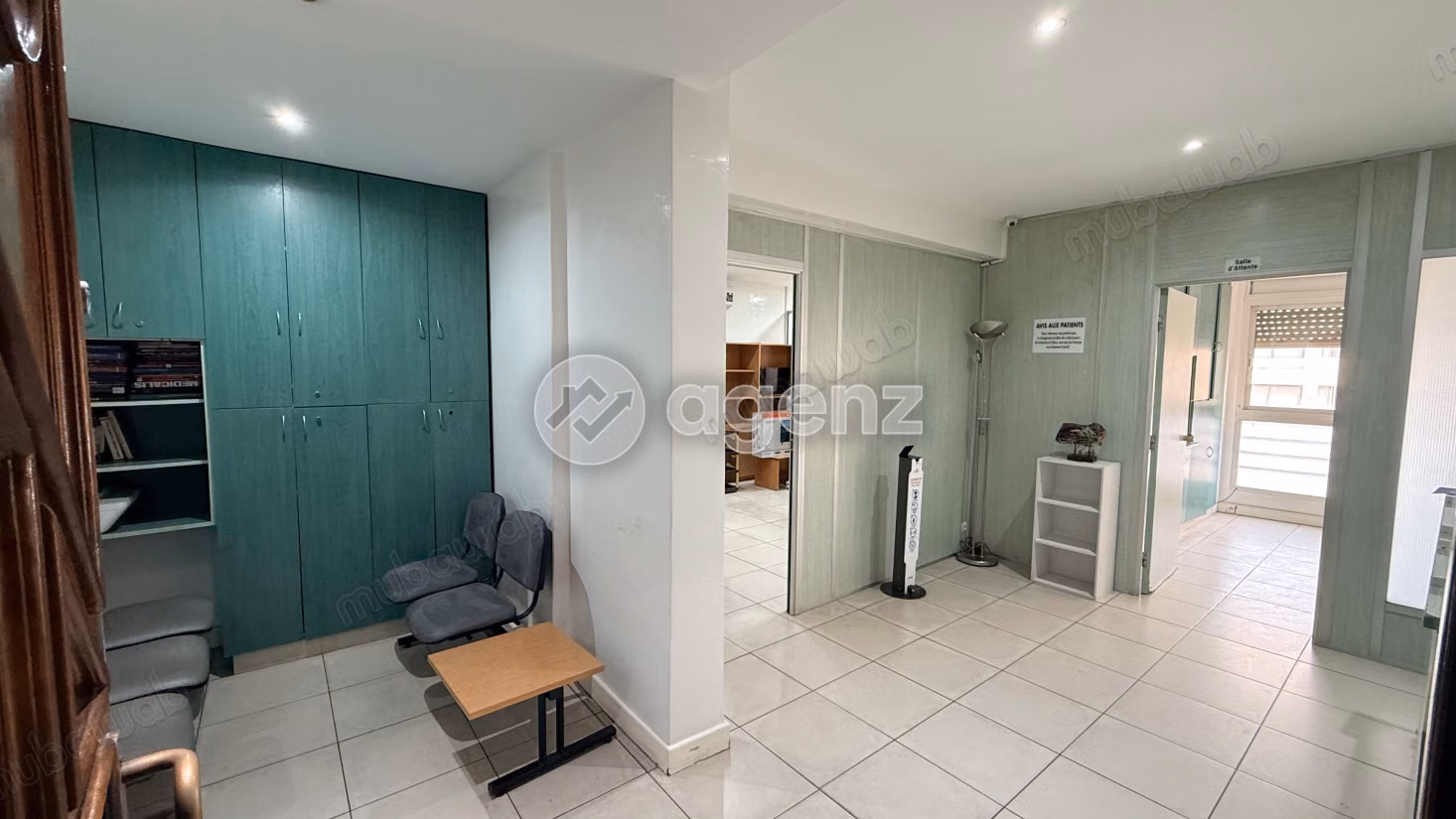 Bureau à vendre 107 m² 
Ziraoui Casablanca