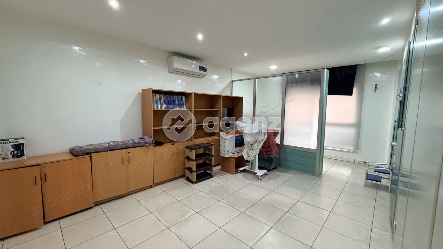 Bureau à vendre 107 m² 
Ziraoui Casablanca