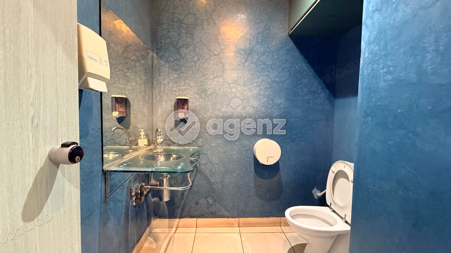 Bureau à vendre 107 m² 
Ziraoui Casablanca