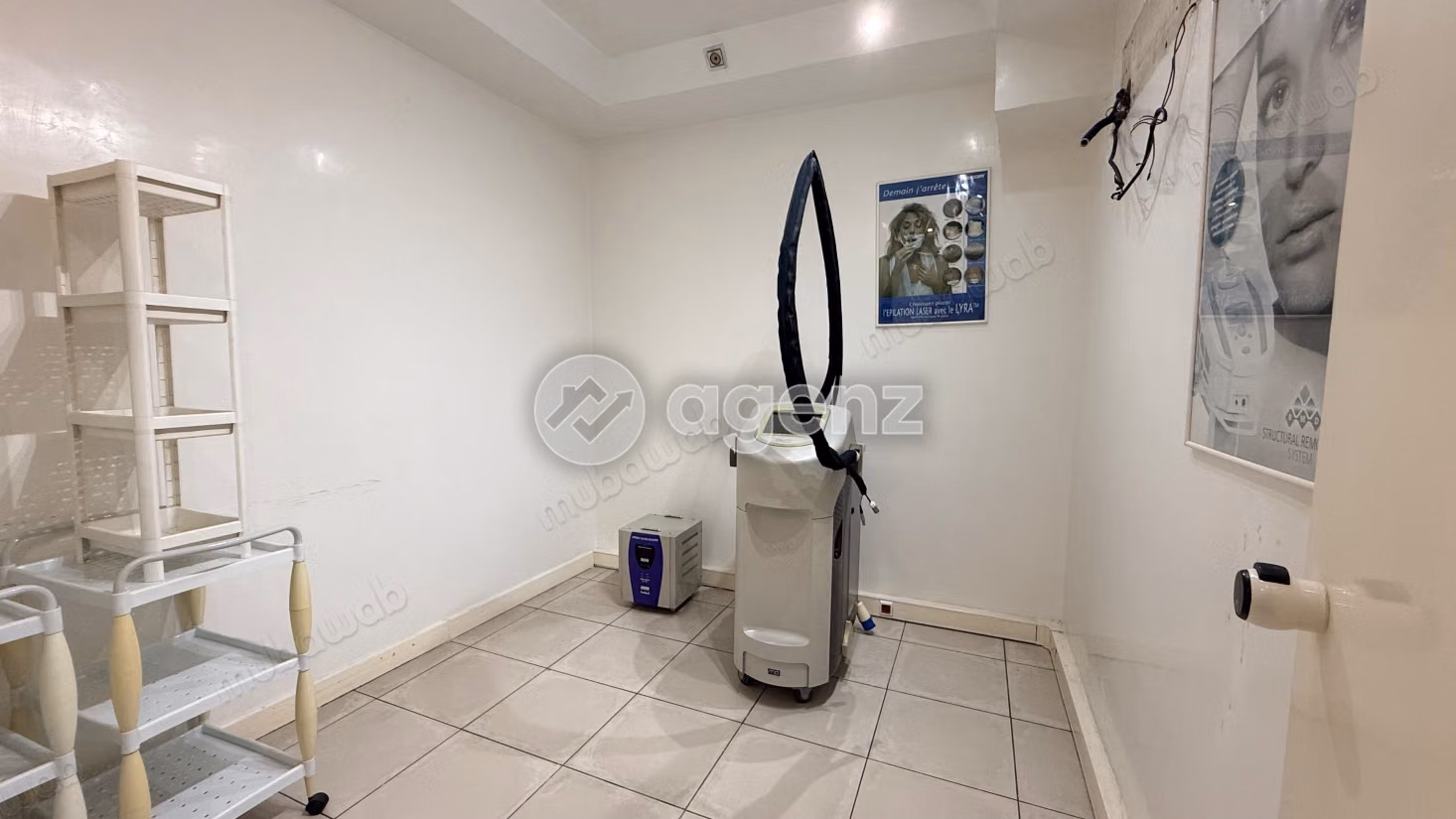 Bureau à vendre 107 m² 
Ziraoui Casablanca