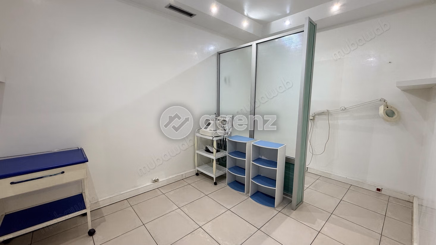 Bureau à vendre 107 m² 
Ziraoui Casablanca