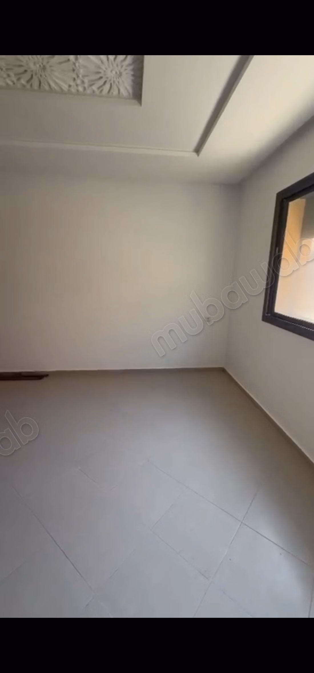 Bel appartement à vendre à Bir Rami Est. 2 pièces. Cuisine entièrement équipée