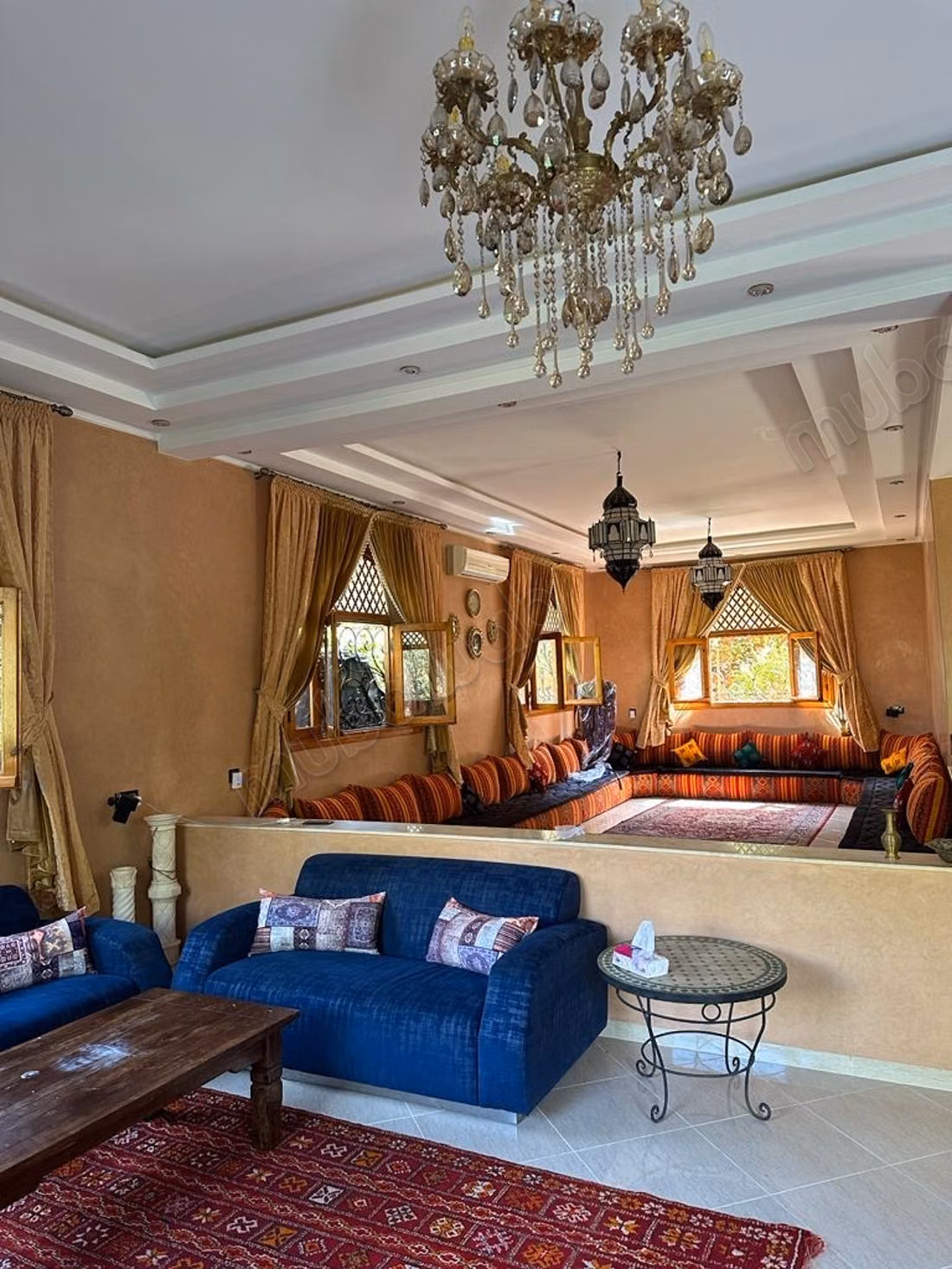 Maison de haute qualité à vendre dans la Route de l'Ourika. Surface de 120 m². Dressing.