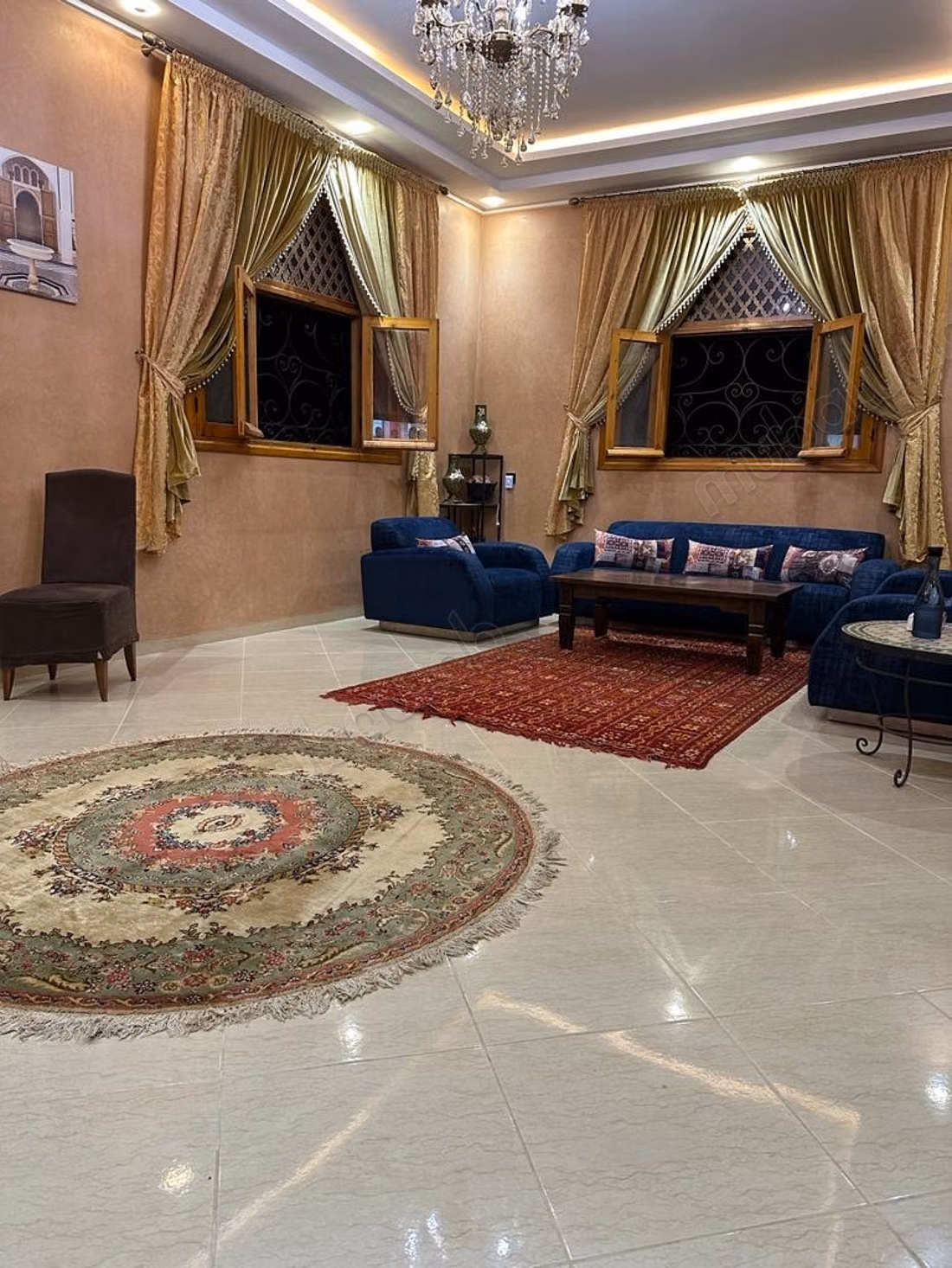 Maison de haute qualité à vendre dans la Route de l'Ourika. Surface de 120 m². Dressing.