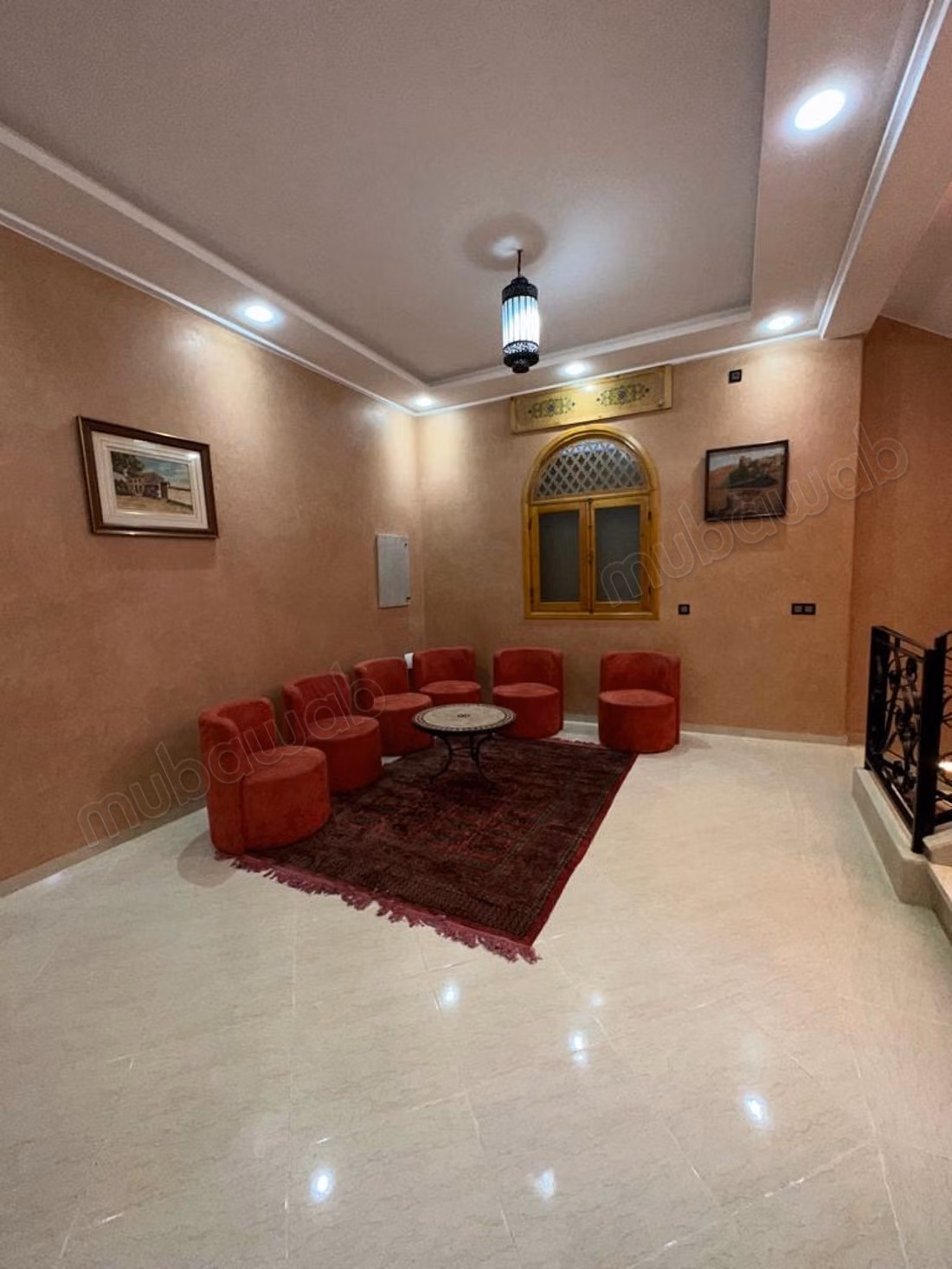 Maison de haute qualité à vendre dans la Route de l'Ourika. Surface de 120 m². Dressing.
