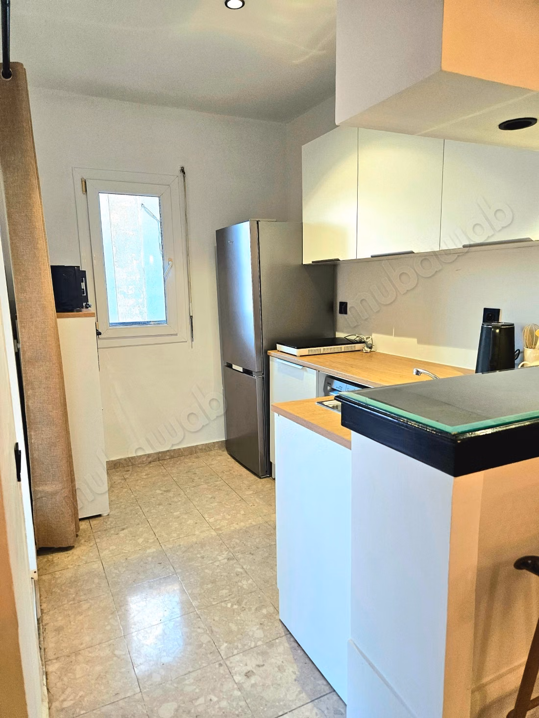 Location d'un appartement à Gauthier. Superficie 57 m². Bien meublé