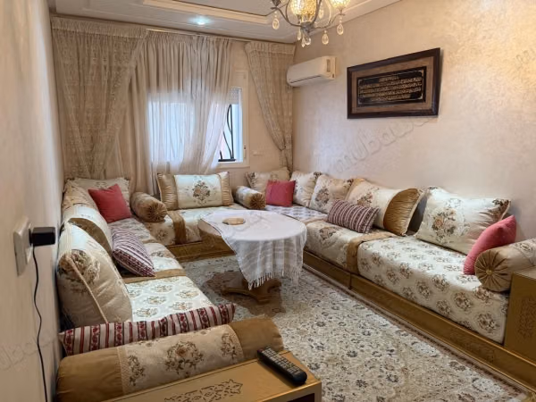 Huur dit appartement in Hay Mohammadi. Afmeting 75 m². Voldoende opbergruimte