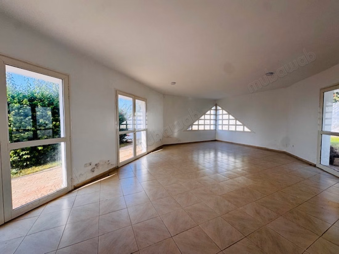Villa au calme usage comerciale