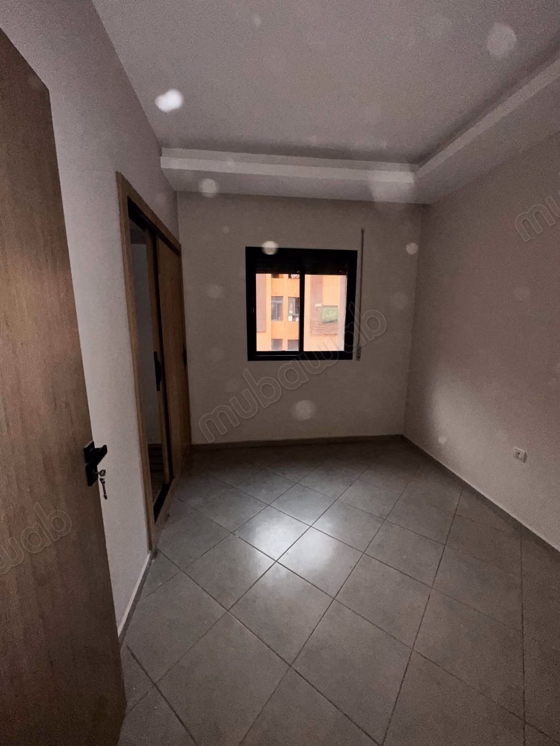 Appartamento 3 camere e soggiorno ad Azzouzia 2700 DH all'anno