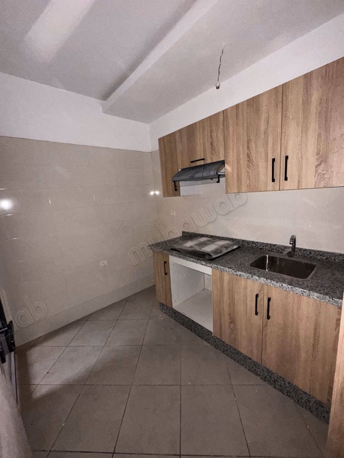 Appartamento 3 camere e soggiorno ad Azzouzia 2700 DH all'anno