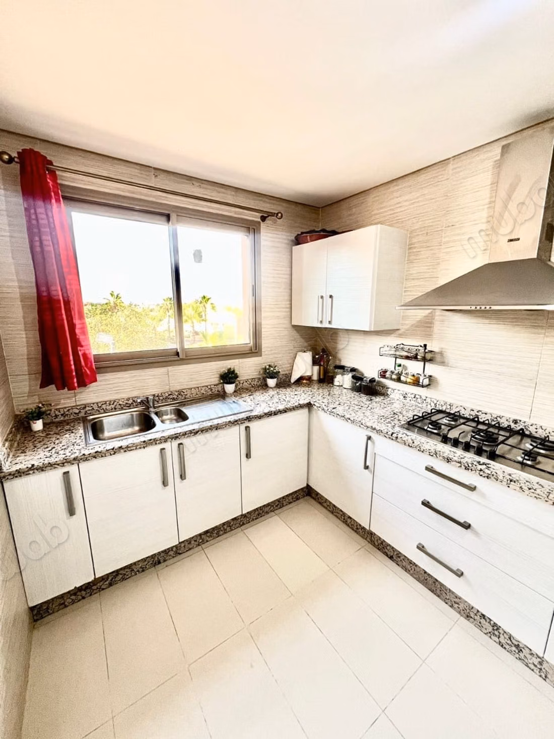 Bel appartement à vendre à Palmers. 3 pièces. Meublé