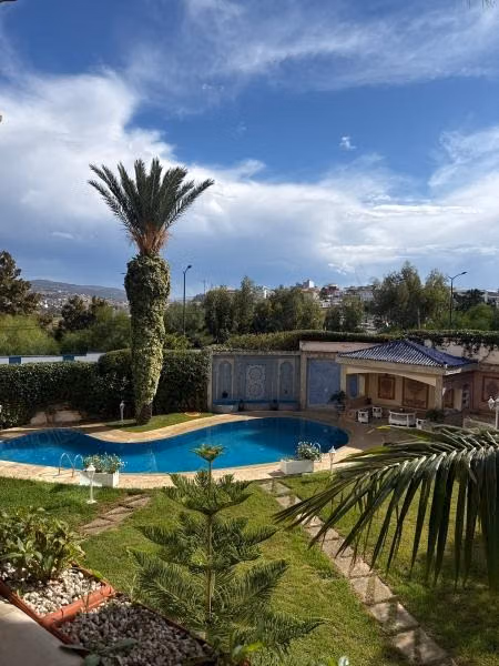 Luxe villa te koop in Bella Vista. Uitzicht op zee