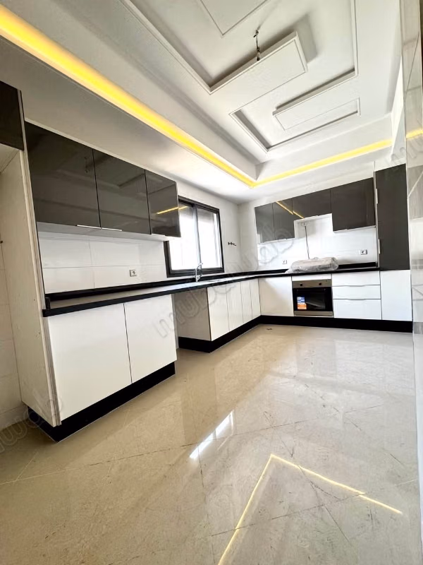 Appartement à vendre à Larache. 2 chambres. Cuisine équipée appartements de luxe et