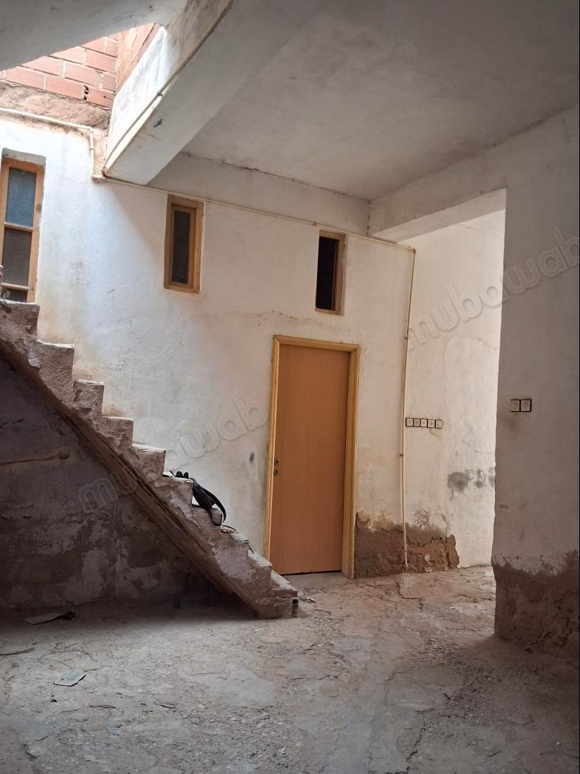 Achat d'une maison spéciale à Tawrirt. 2 belles chambres