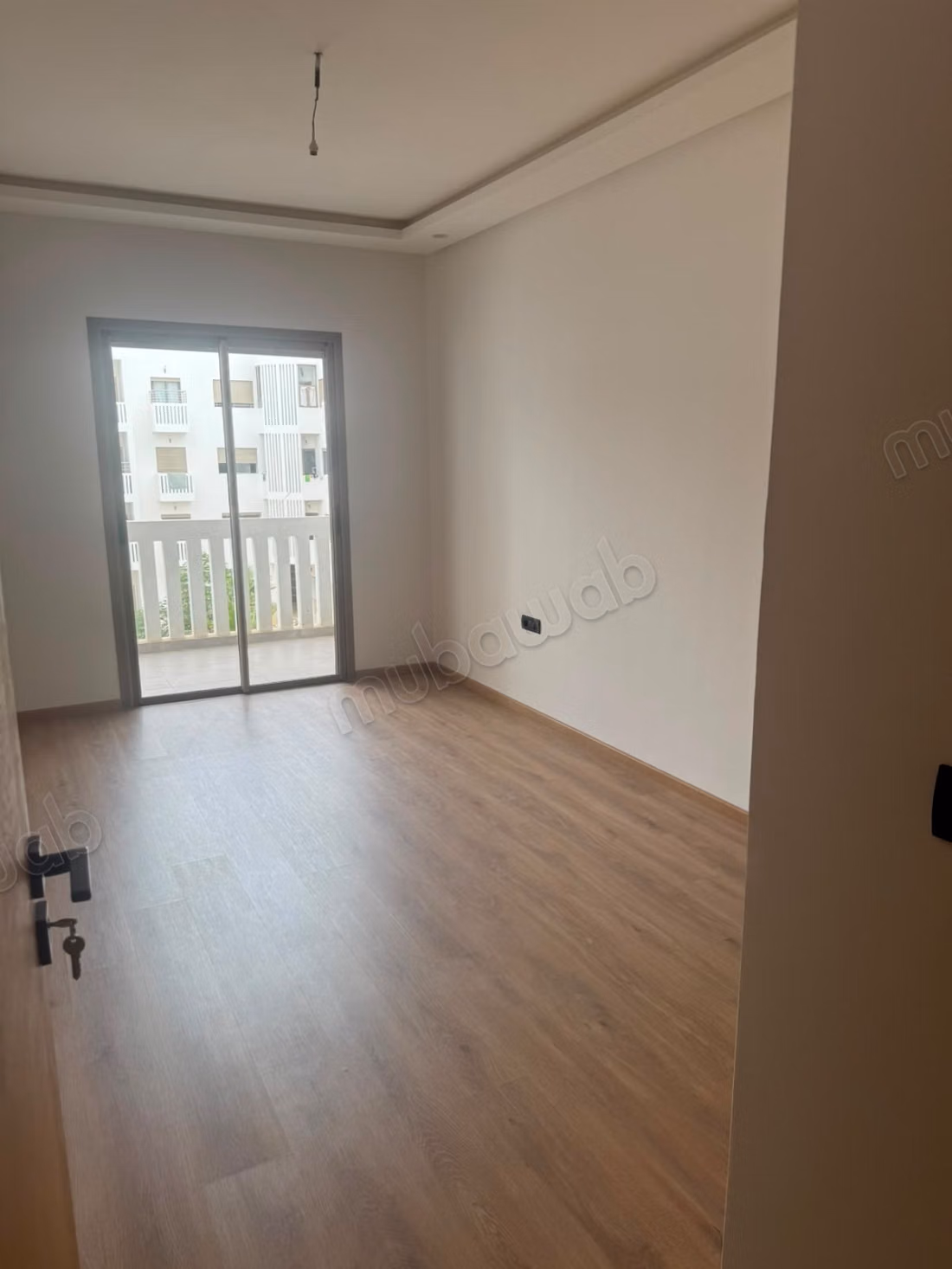 Bel appartement en location à Almaz.
Superficie 148 m².
Ascenseur