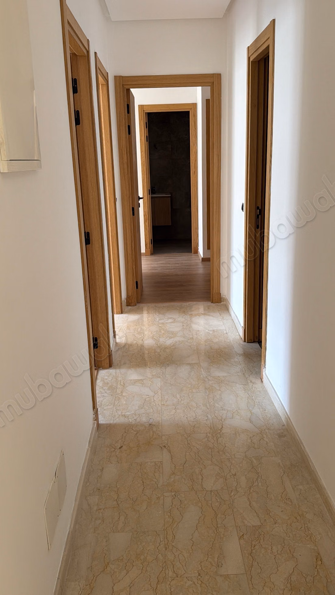 Bel appartement en location à Almaz.
Superficie 148 m².
Ascenseur