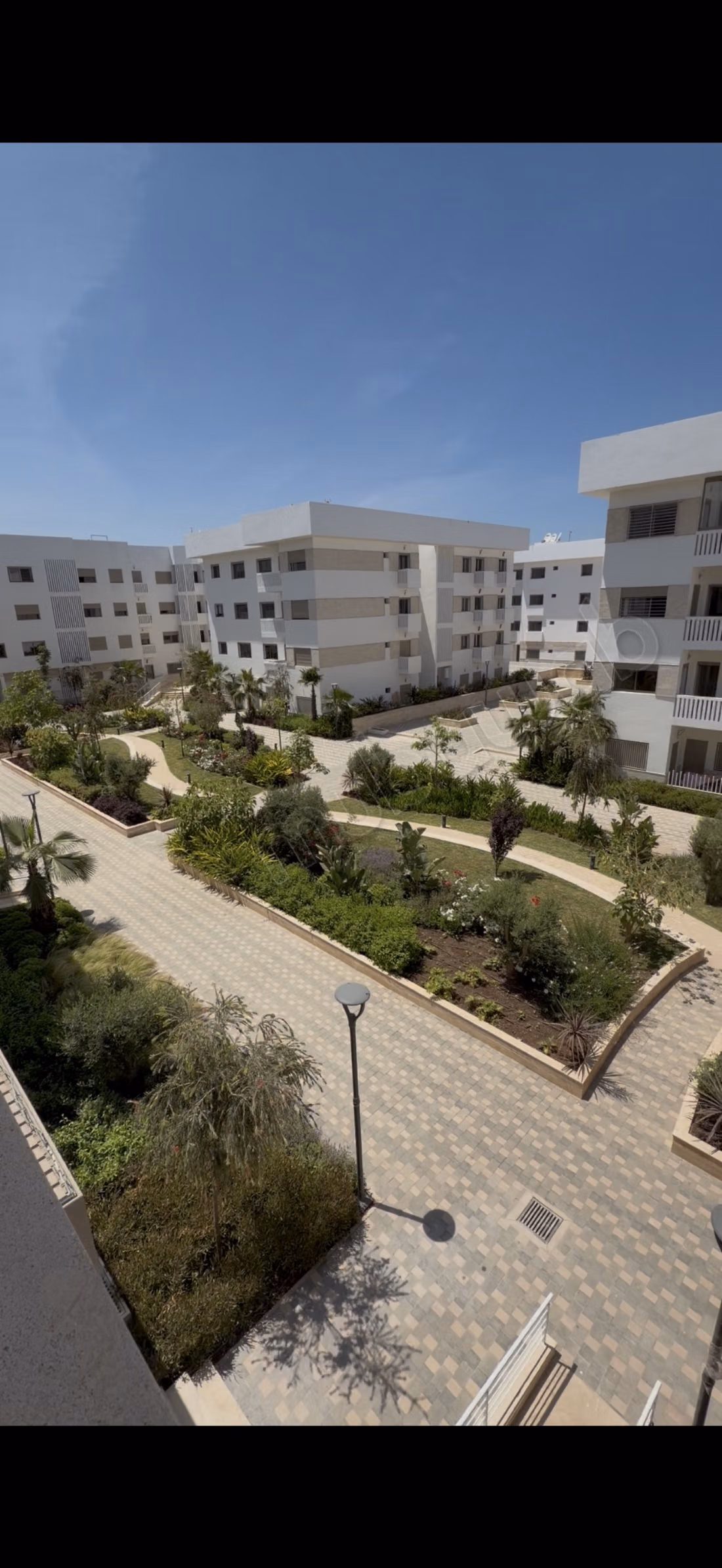 Bel appartement en location à Almaz.
Superficie 148 m².
Ascenseur