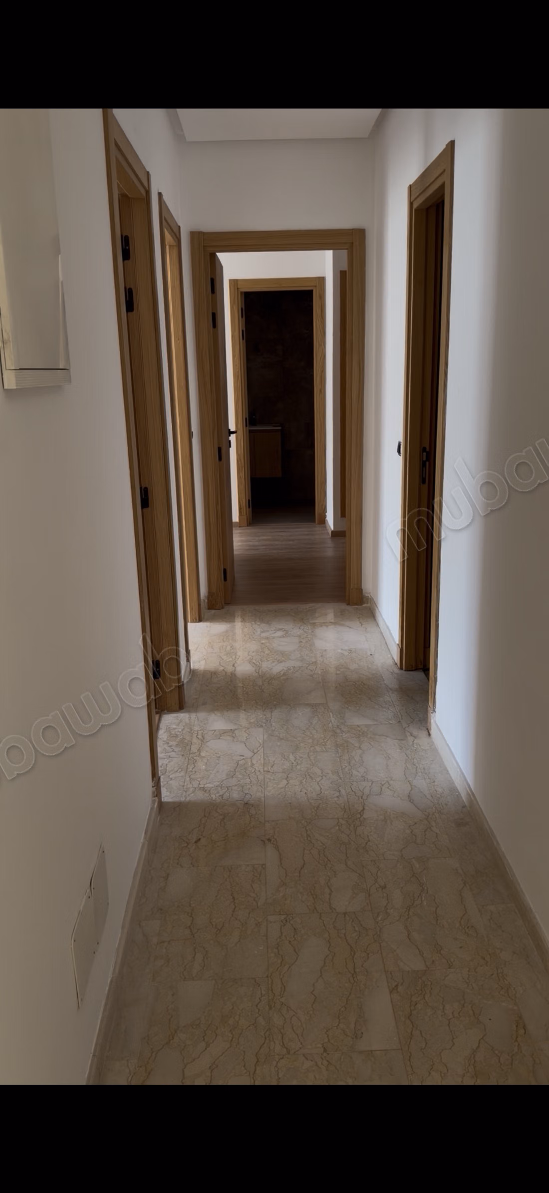 Bel appartement en location à Almaz.
Superficie 148 m².
Ascenseur