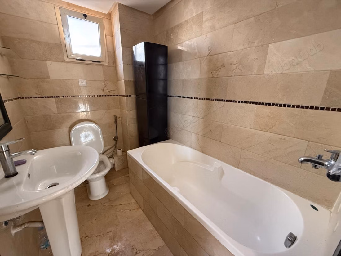 À louer – joli duplex la corniche/bourgogne 3 ch
