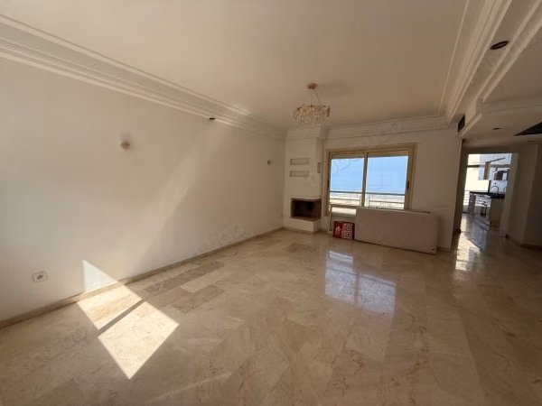 À louer – joli duplex la corniche/bourgogne 3 ch