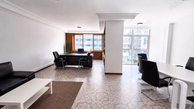 Affitto ufficio di 132 m² all'angolo tra il Boulevard d'Anfa e il Boulevard Zerktouni