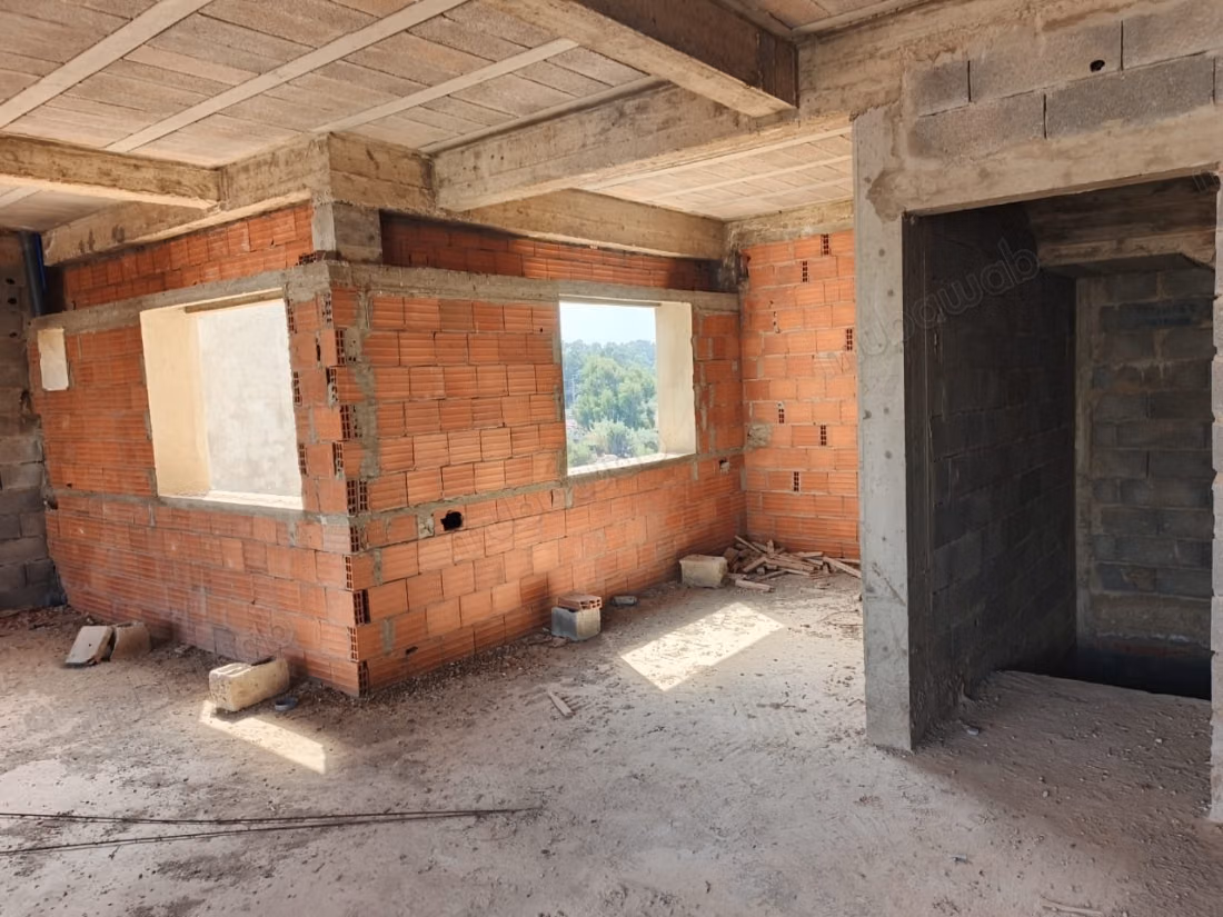 Casa en venta 80m² semi terminada en Wifak. Temara