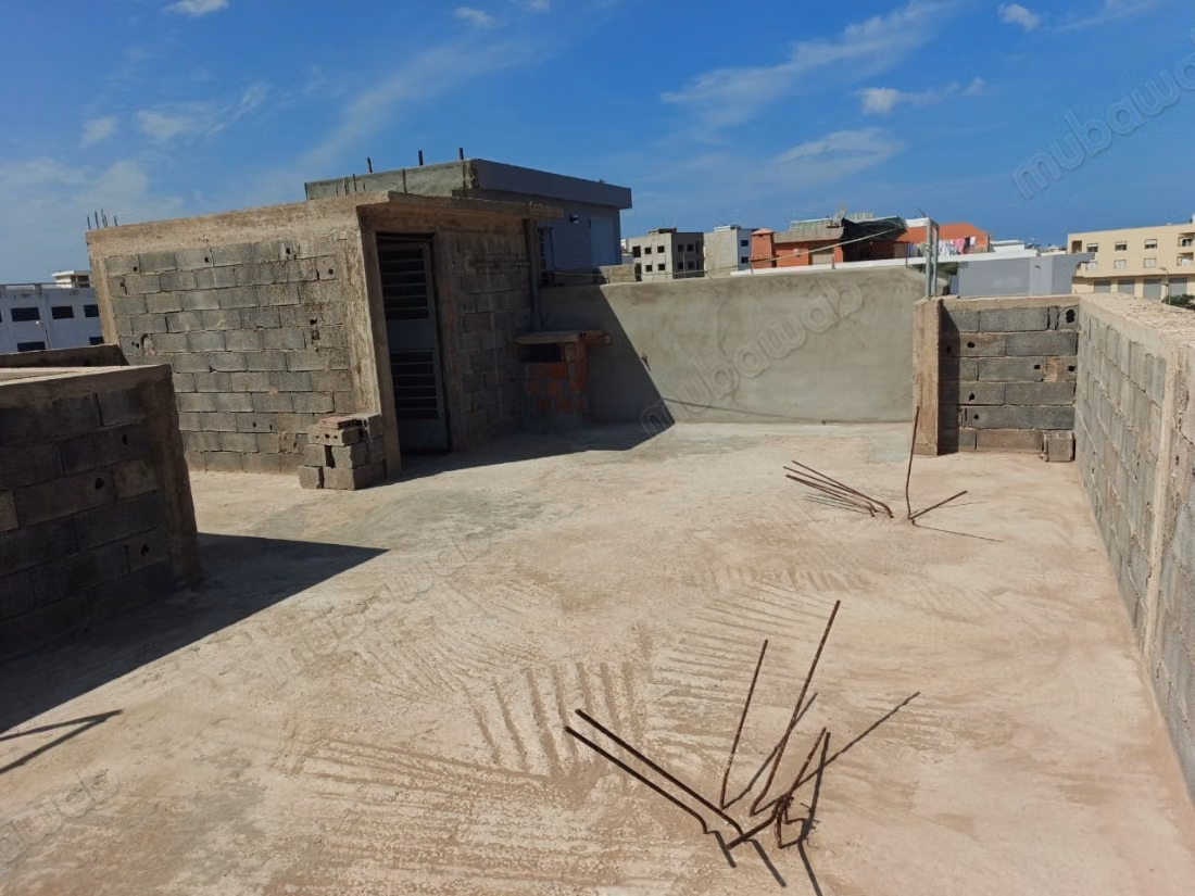 Casa en venta 80m² semi terminada en Wifak. Temara