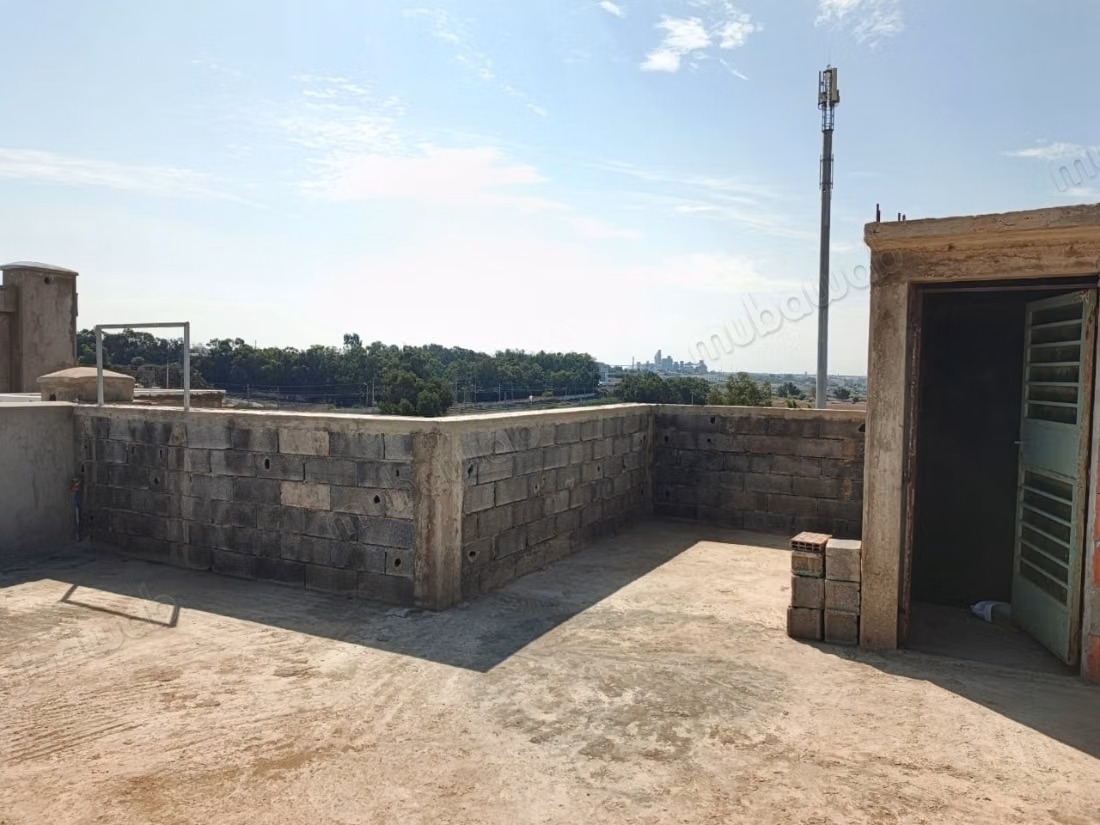 Casa en venta 80m² semi terminada en Wifak. Temara