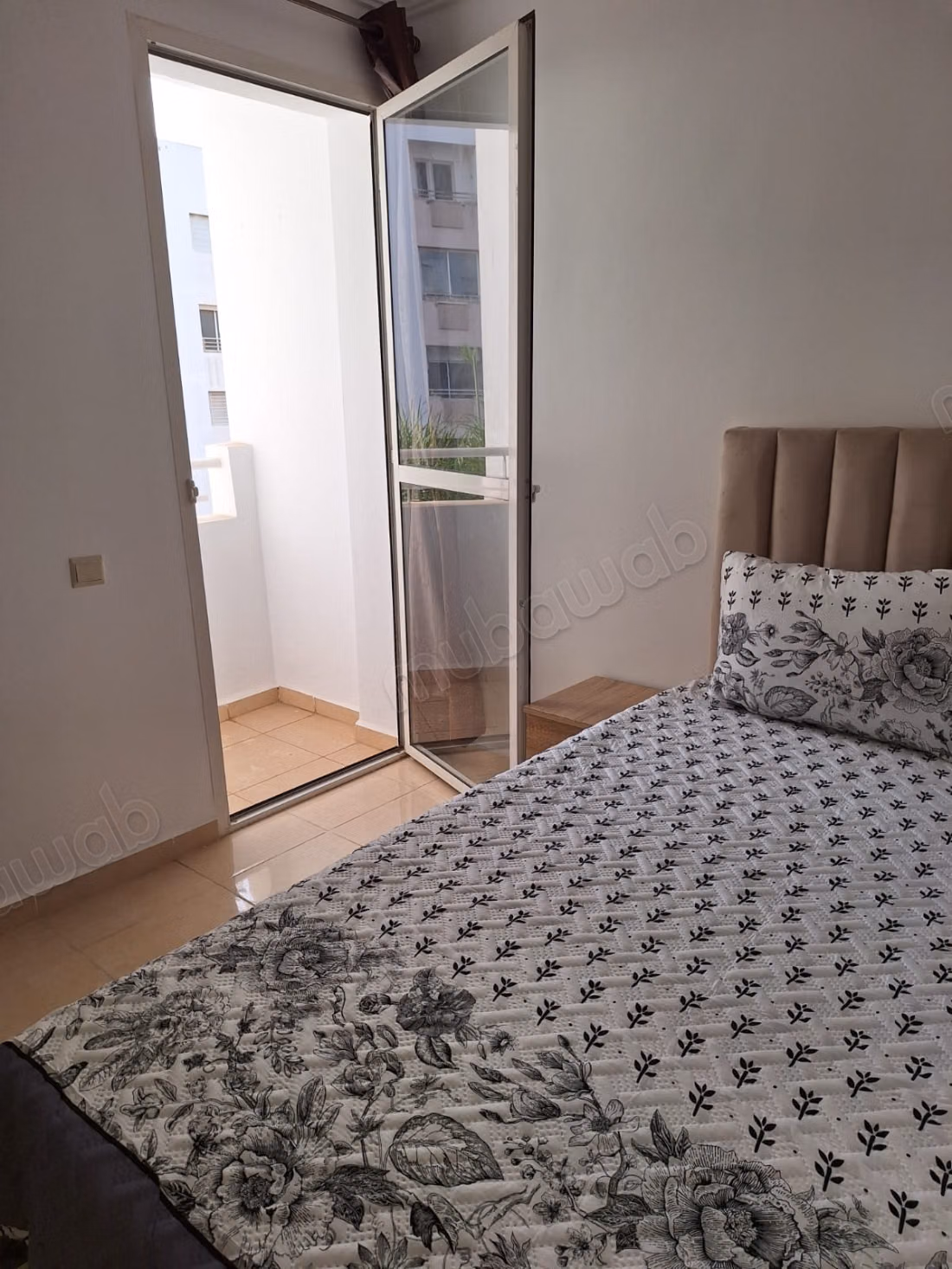 À louer – appartement rénové et entièrement meublé – résidence shems kettani, sidi rahal chataï
