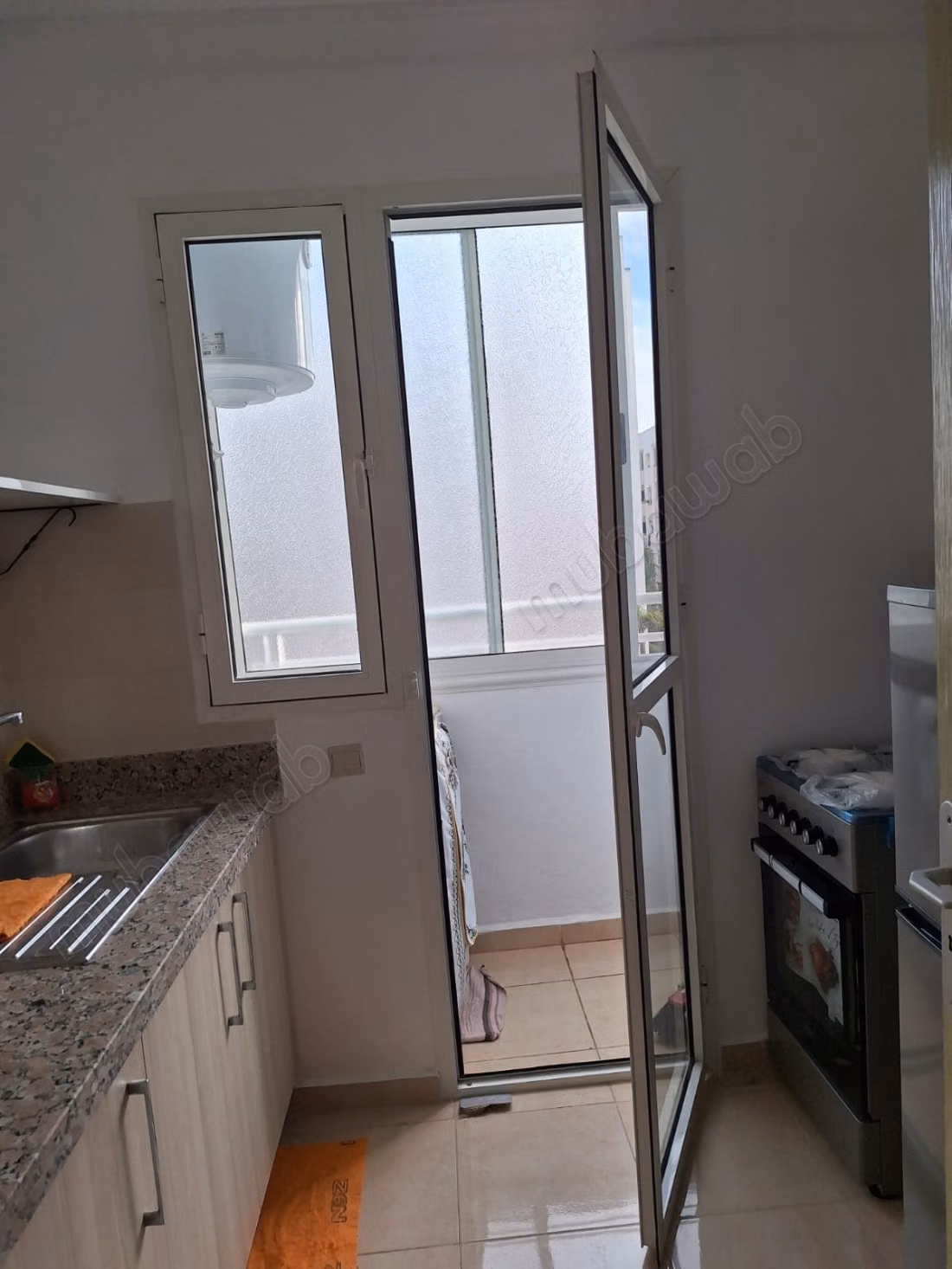 À louer – appartement rénové et entièrement meublé – résidence shems kettani, sidi rahal chataï