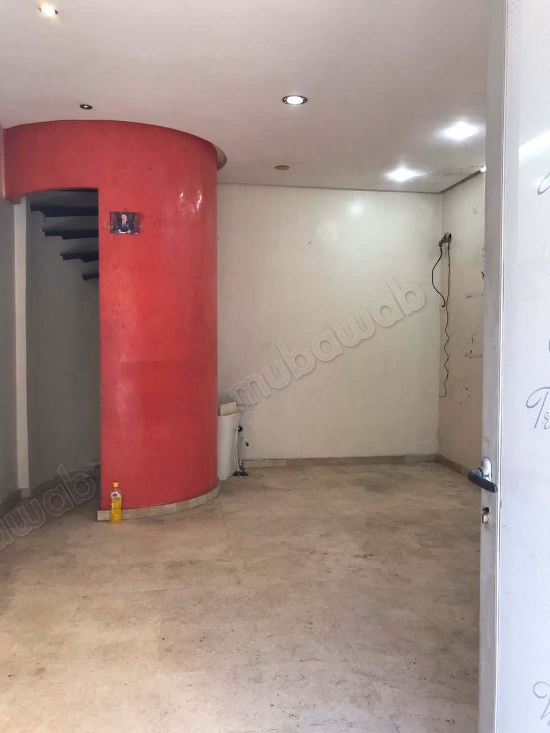 Local commercial de 52m en location