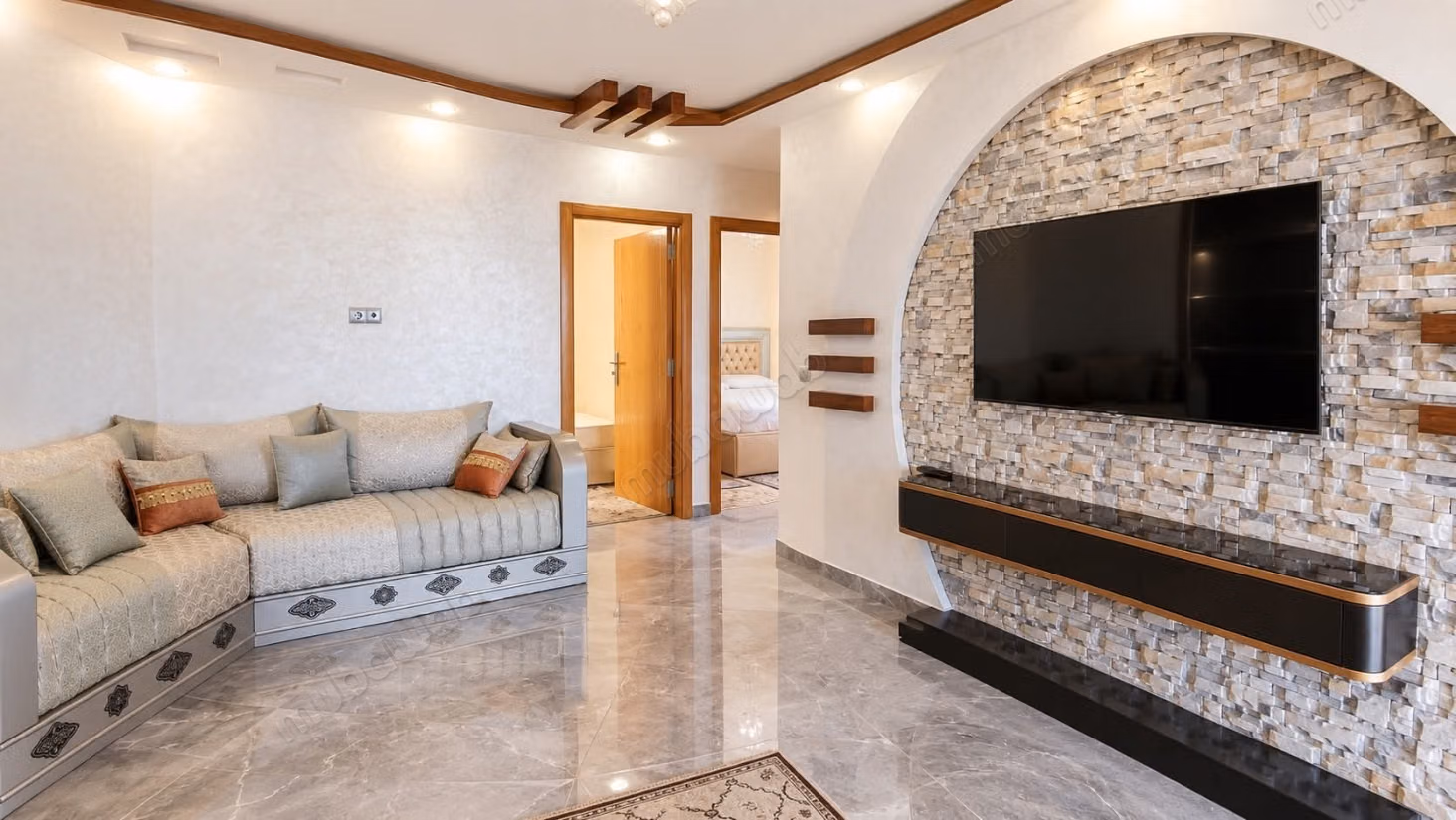 Bellissimo appartamento in affitto ad Ahlane. 5 stanze. Arredato