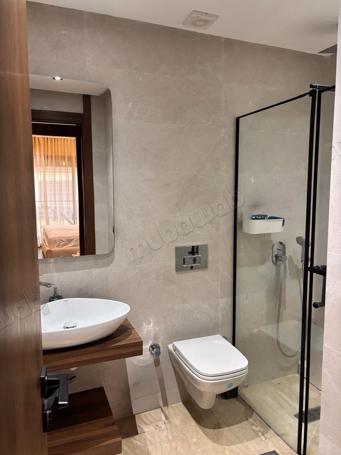 Very nice apartment for rent in Racine. 2 pleasant rooms. Furnished