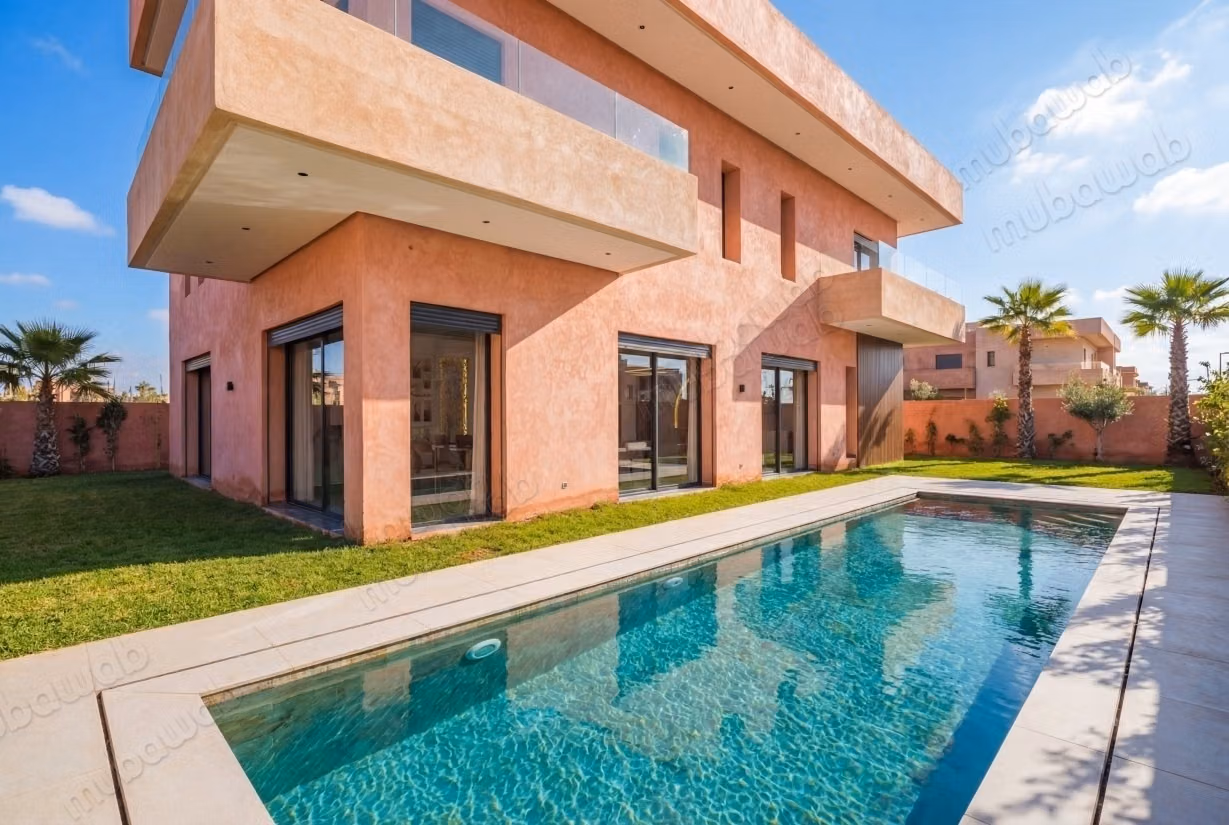 Elégante villa avec piscine privée