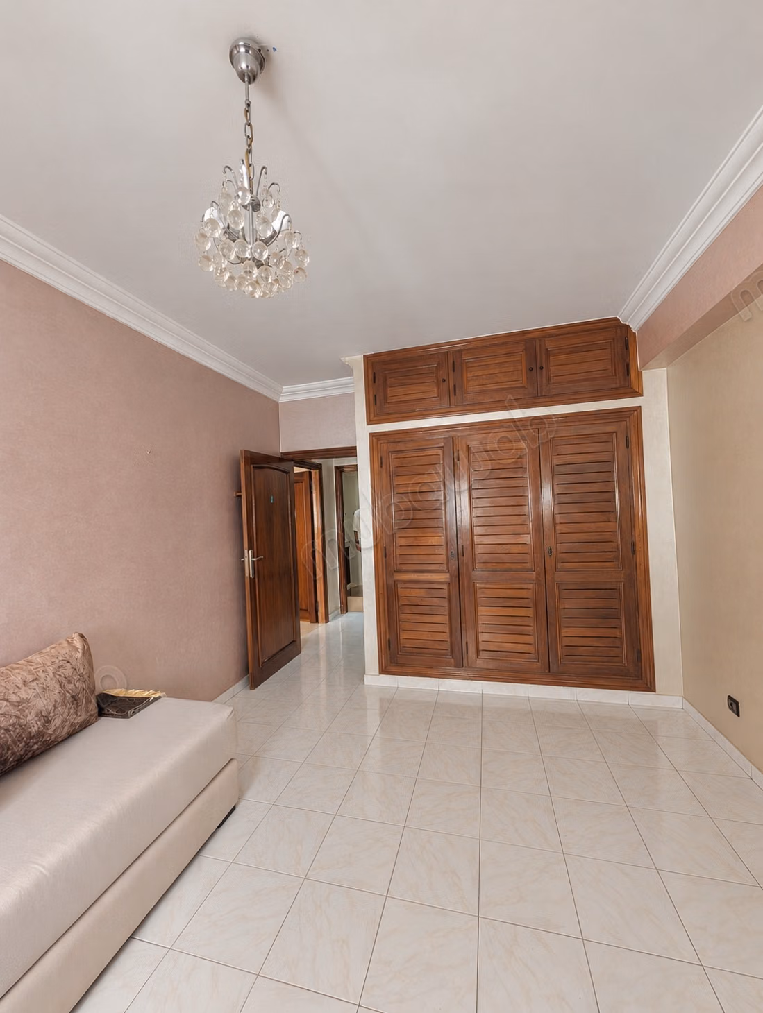 Family apartment of 200 m² for sale in Racine