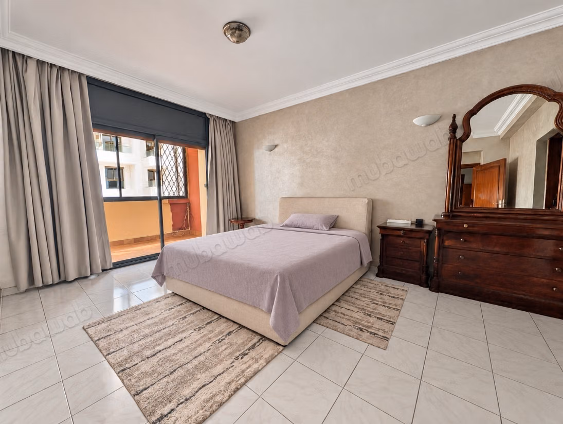 Family apartment of 200 m² for sale in Racine