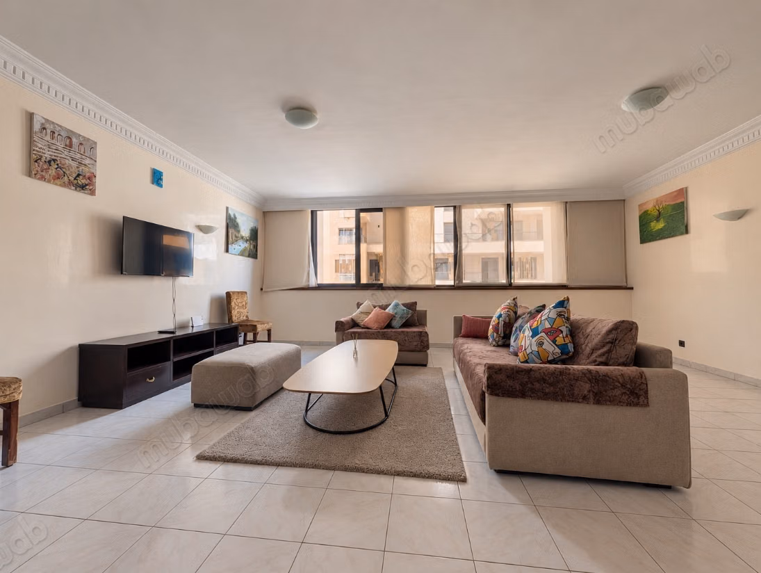 Family apartment of 200 m² for sale in Racine