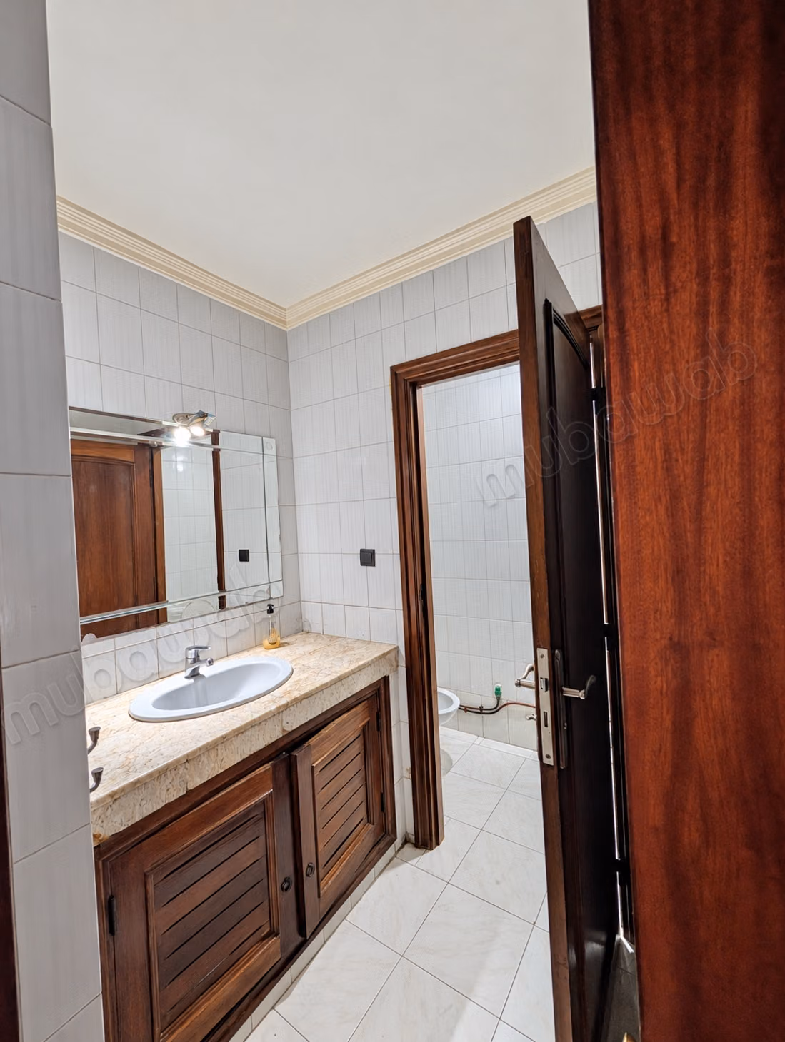 Family apartment of 200 m² for sale in Racine