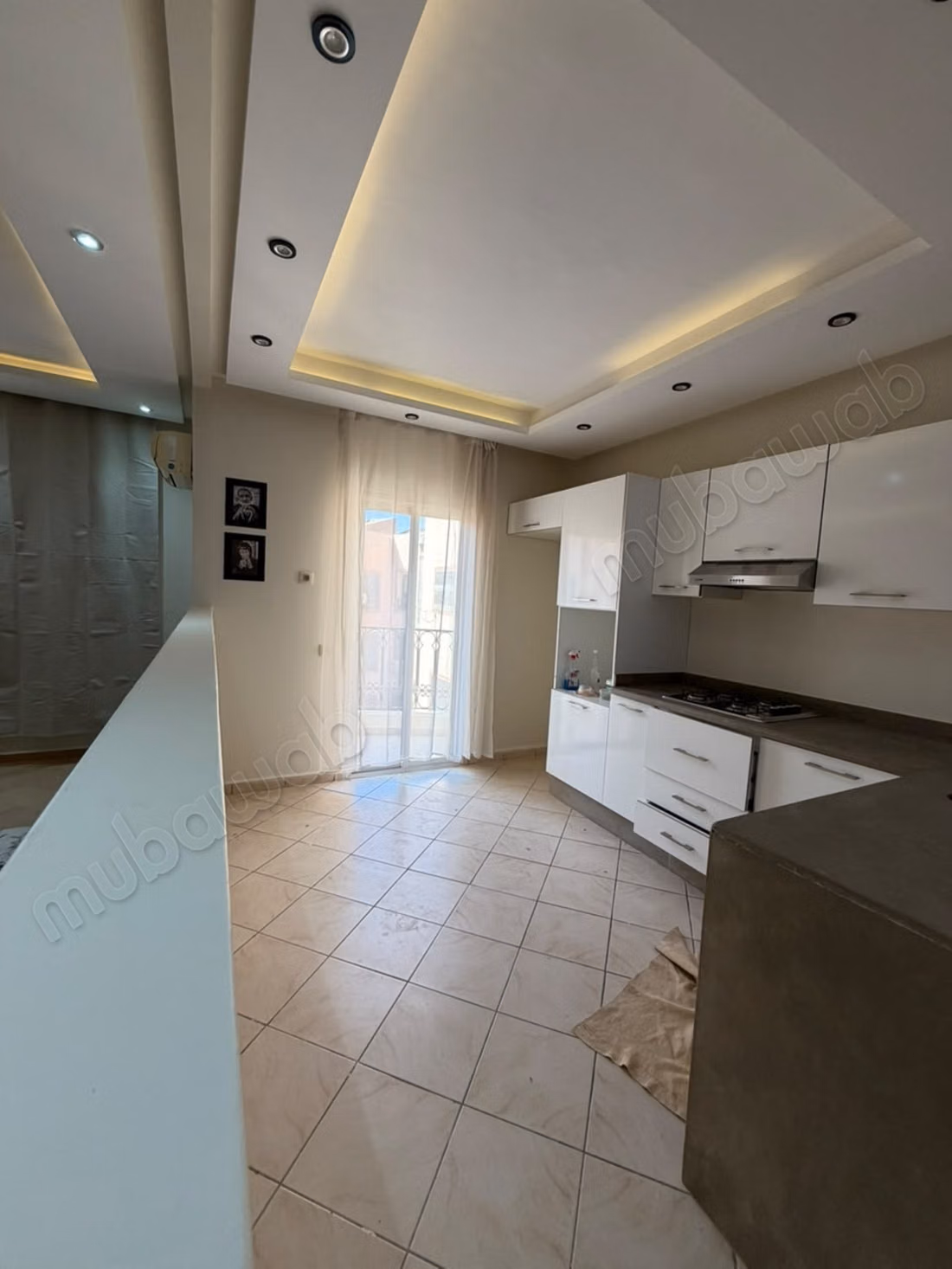 Venta directa de un apartamento renovado y amueblado de 56m² PLAZA