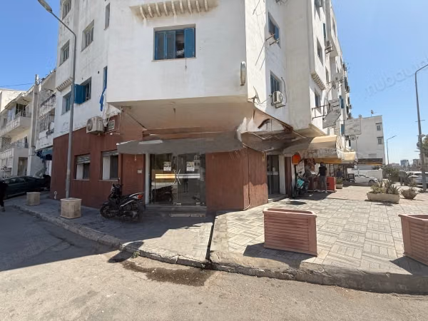 فرصة جاهزة للمقهى