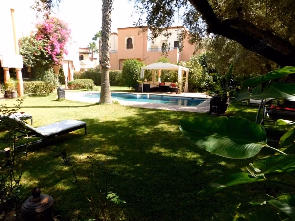 Magnifique villa Isa piscine privée à louer