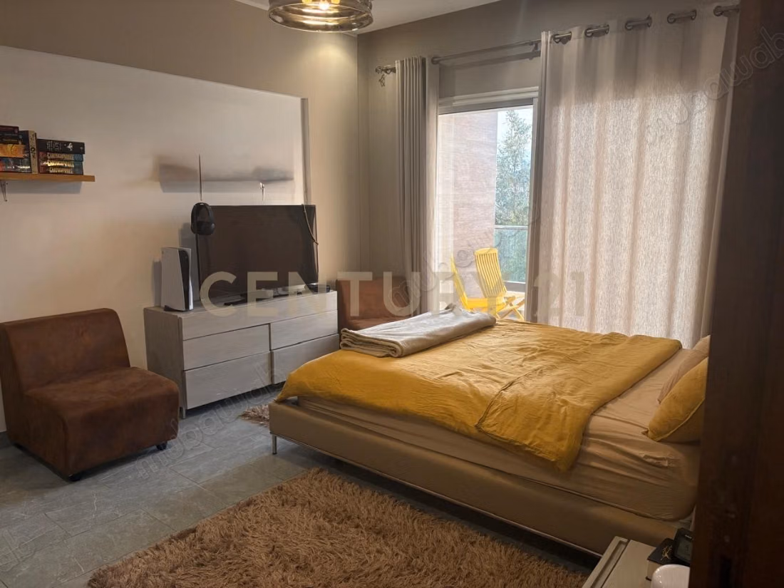 Un Duplex con piscina in affitto