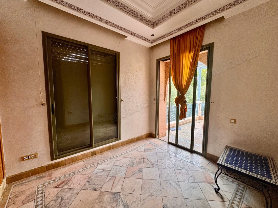 Apartamento de 3 habitaciones en el piso