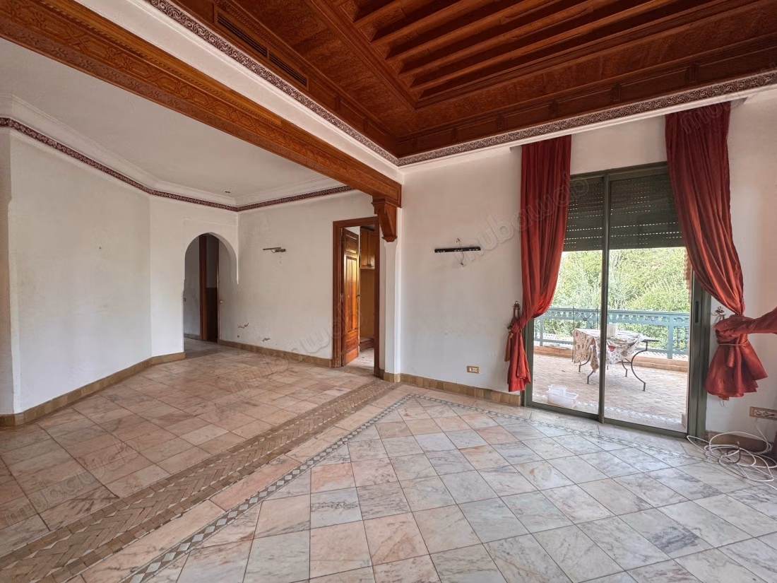 Apartamento de 3 habitaciones en el piso