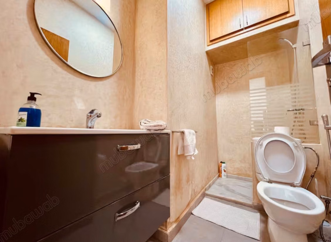 Maison de luxe à louer à Val d'or. 
3 chambres. 
Meublé